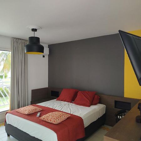 Studio Avec Grande Piscine, Plage Cannelle Caraibes Saint-Francois  Exterior foto